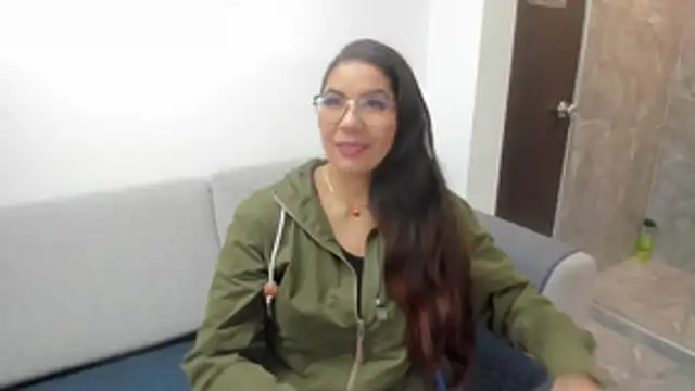 Luna Dumont online show from 01/15/26, 11:15