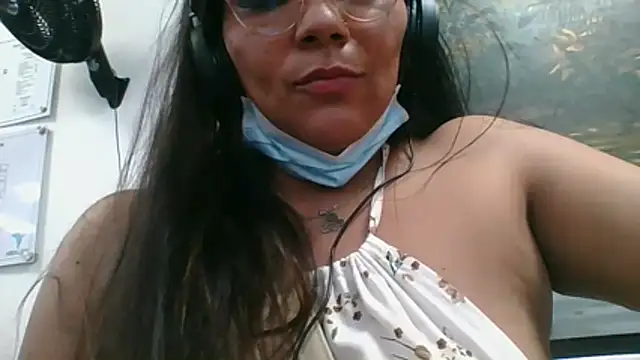 Luna Dumont online show from 02/10/26, 02:21