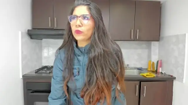 Snapshot of Luna_Dumont chatting on 05/19/26, 11:16 Luna Dumont online show from 05/19/26, 11:16