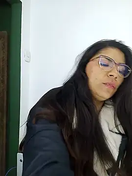 Snapshot of Luna_Dumont chatting on 05/28/26, 11:29 Luna Dumont online show from 05/28/26, 11:29