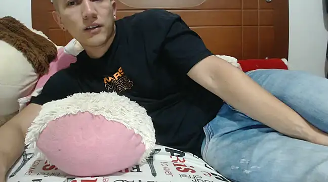 Emmanuel21  online show from 02/03/25, 05:51