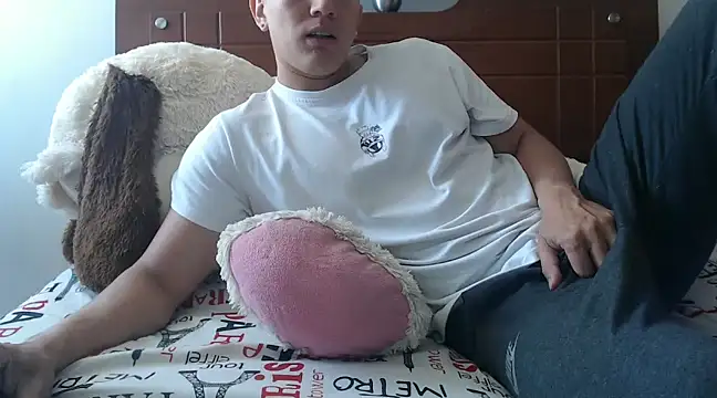 Emmanuel21  online show from 02/14/25, 04:31