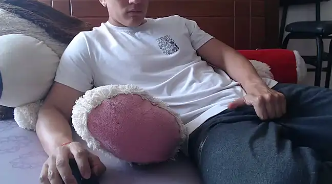 Emmanuel21  online show from 02/16/25, 06:21