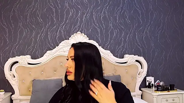 Snapshot of Lauren_Saint chatting on 10/02/25, 02:13 Lauren Saint online show from 10/02/25, 02:13