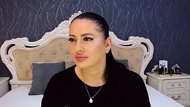 Snapshot of Lauren_Saint chatting on 11/09/25, 08:45 Lauren Saint online show from 11/09/25, 08:45