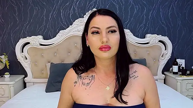 Lauren Saint online show from 11/11/25, 03:45