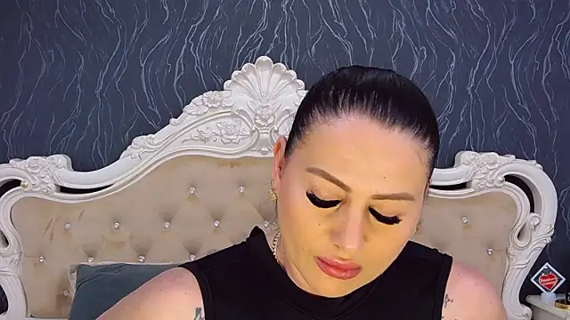 Lauren Saint online show from 04/23/26, 02:08