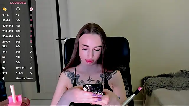 Kimmberr online show from 01/15/26, 02:27