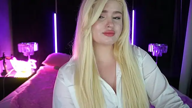 CocoSecretss online show from 12/17/24, 10:44