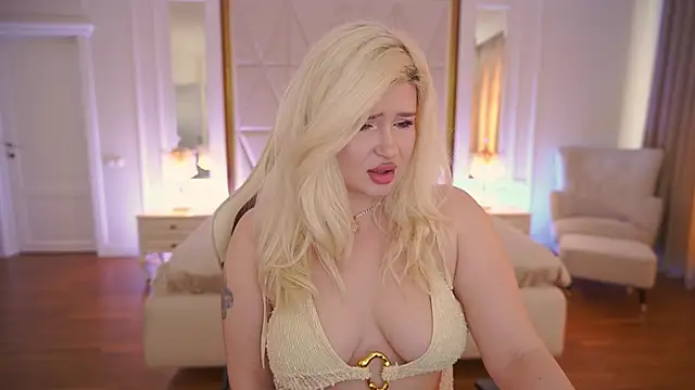 CocoSecretss online show from 03/19/26, 07:45