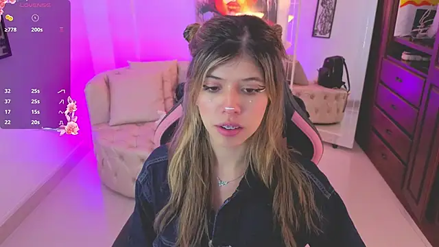 Snapshot of NATAASHA___ chatting on 09/10/25, 06:30 NATAASHA online show from 09/10/25, 06:30