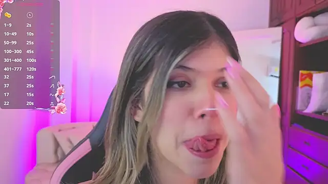 Snapshot of NATAASHA___ chatting on 11/21/25, 03:16 NATAASHA online show from 11/21/25, 03:16