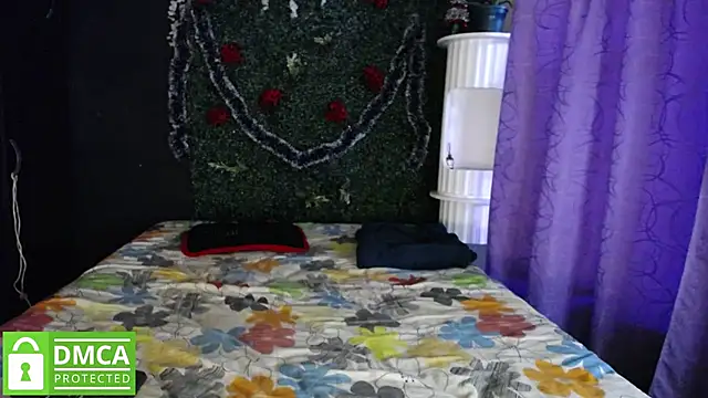 Mr MrsCurie online show from 12/17/25, 10:49