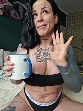 EmilyDiazofficial online show from 12/14/25, 11:04