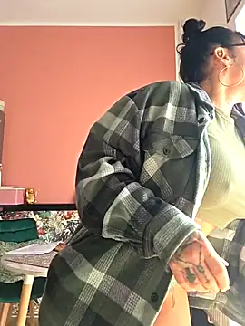 EmilyDiazofficial online show from 03/22/26, 09:13