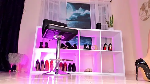 Itzeldreams online show from 09/12/25, 01:11