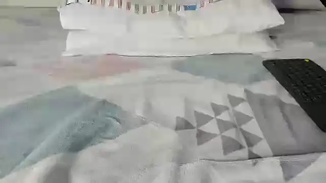 maybelline69 online show from 03/13/25, 12:59