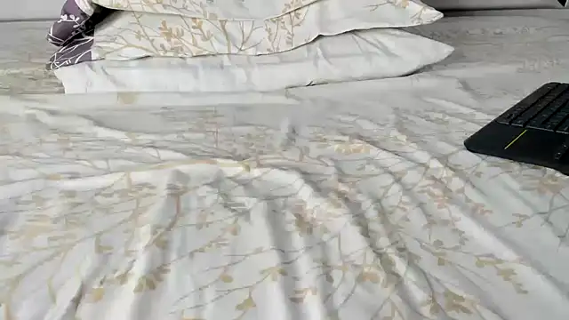 maybelline69 online show from 09/16/25, 08:21