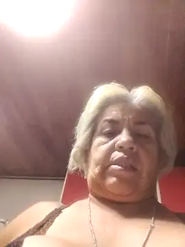 Snapshot of DirtyBIianca chatting on 04/26/26, 10:46 DirtyBIianca online show from 04/26/26, 10:46