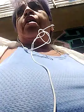 Snapshot of DirtyBIianca chatting on 05/23/26, 03:49 DirtyBIianca online show from 05/23/26, 03:49