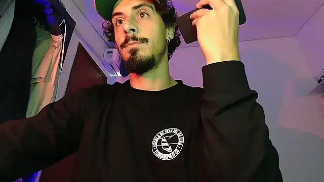 milkoffe online show from 06/01/26, 03:58