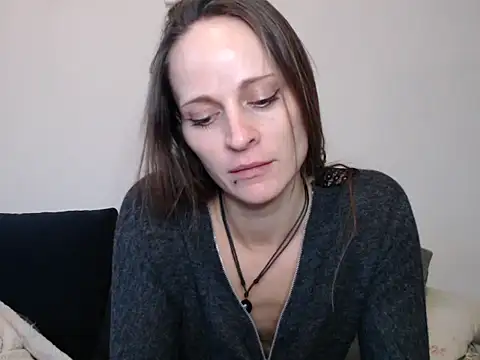 naikah714 online show from 12/15/24, 04:04