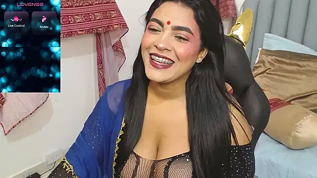 Snapshot of lakshmiraniii chatting on 10/13/25, 11:54 lakshmiraniii online show from 10/13/25, 11:54