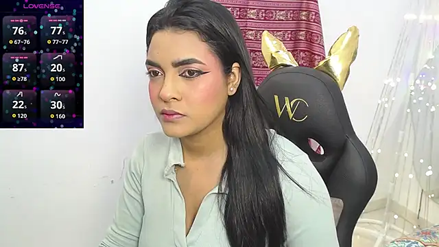 Snapshot of lakshmiraniii chatting on 11/18/25, 11:47 lakshmiraniii online show from 11/18/25, 11:47