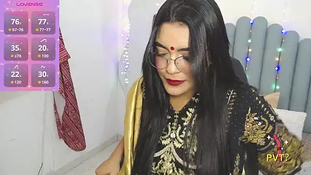 lakshmiraniii online show from 04/20/26, 07:04