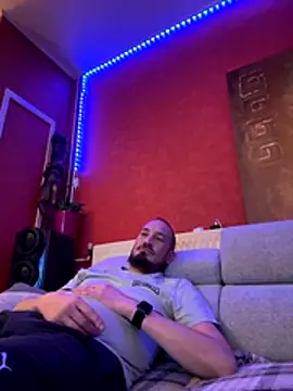 Snapshot of Denislamalice34 chatting on 11/19/25, 09:26 Denislamalice34 online show from 11/19/25, 09:26