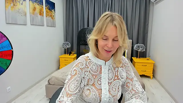 Sinty Devis online show from 01/28/25, 02:42