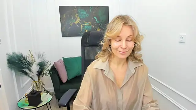 Sinty Devis online show from 04/22/26, 04:37