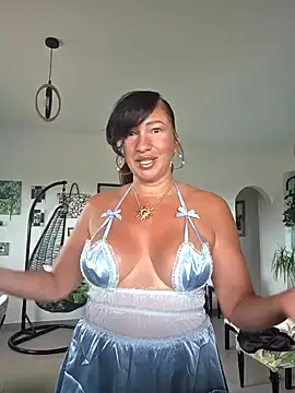 TheGoddessBianca online show from 09/30/25, 07:57