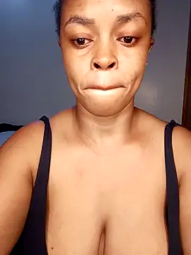 Snapshot of boobsnipplian chatting on 01/28/25, 04:08 boobsnipplian online show from 01/28/25, 04:08