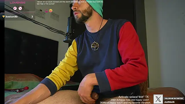 Snapshot of just_maxii chatting on 02/15/25, 02:04 just maxii online show from 02/15/25, 02:04