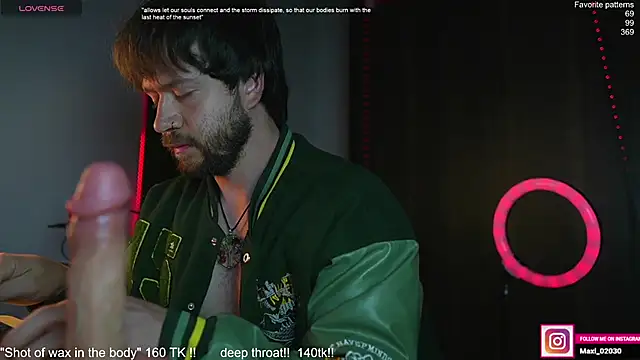 Snapshot of just_maxii chatting on 09/18/25, 12:34 just maxii online show from 09/18/25, 12:34