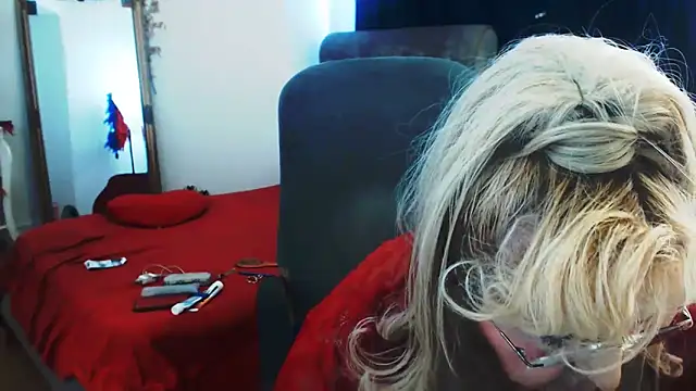 MatureExtasy online show from 10/01/25, 09:26