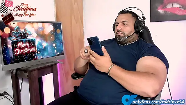 Snapshot of rodrix54 chatting on 12/28/24, 10:13 rodrix54 online show from 12/28/24, 10:13