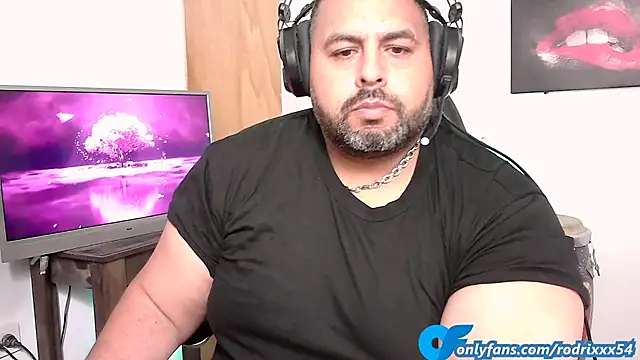 Snapshot of rodrix54 chatting on 01/08/25, 02:46 rodrix54 online show from 01/08/25, 02:46