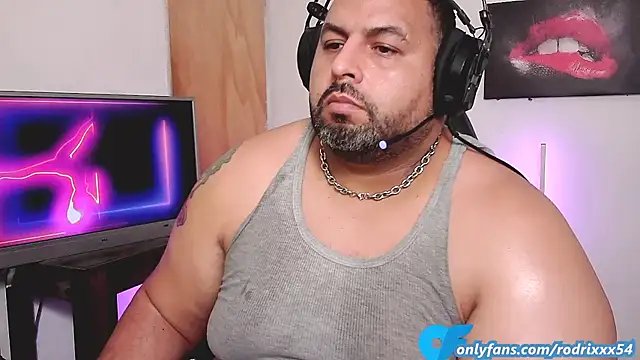 Snapshot of rodrix54 chatting on 02/04/25, 08:06 rodrix54 online show from 02/04/25, 08:06