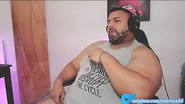 Snapshot of rodrix54 chatting on 03/11/25, 08:53 rodrix54 online show from 03/11/25, 08:53