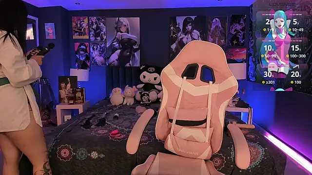 LanaKyutt online show from 11/25/25, 12:05