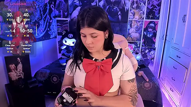 LanaKyutt online show from 04/24/26, 01:19