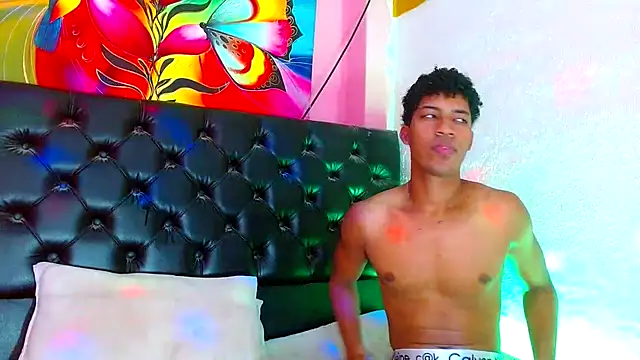 Snapshot of ray_and_666 chatting on 11/22/25, 08:57 ray and 666 online show from 11/22/25, 08:57