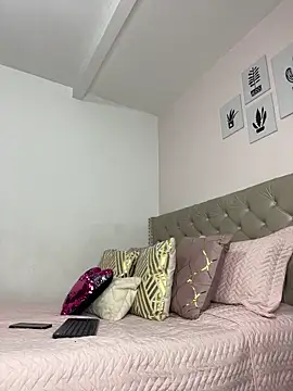 ImAlicee online show from 11/25/25, 11:05