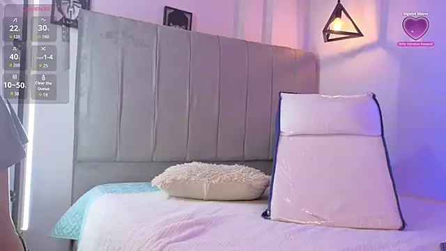 lady nylon  online show from 04/23/26, 12:04