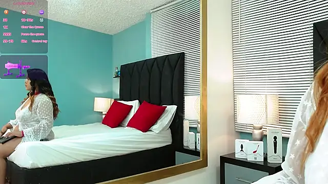 Snapshot of Salome_Adams1 chatting on 02/21/25, 01:11 Salome Adams1 online show from 02/21/25, 01:11