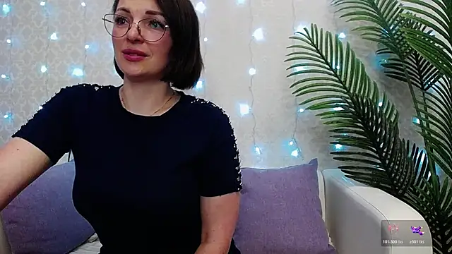 Camelia Lillie online show from 05/15/26, 11:12
