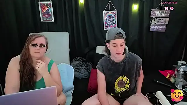 Sexy Mama-69 online show from 11/13/25, 04:39