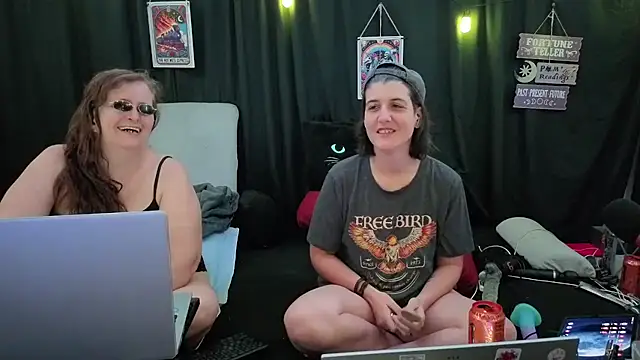 Sexy Mama-69 online show from 11/21/25, 04:27